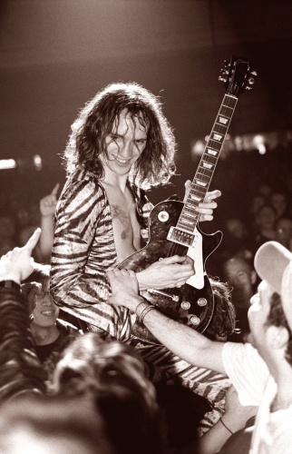 Darkness singer Justin Hawkins live in concert.